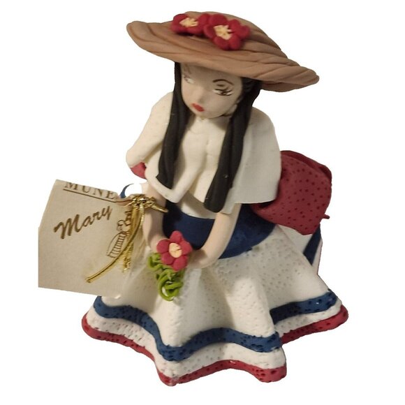Mary Munecas Porcelainicron Doll Figure RARE - Picture 9 of 9